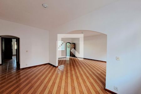 Apartamento para alugar com 117m², 2 quartos e sem vaga Apartamento para alugar com 117m², 2 quartos e sem vagaSala