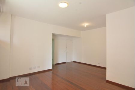 Sala de apartamento para alugar com 2 quartos, 100m² em Botafogo, Rio de Janeiro