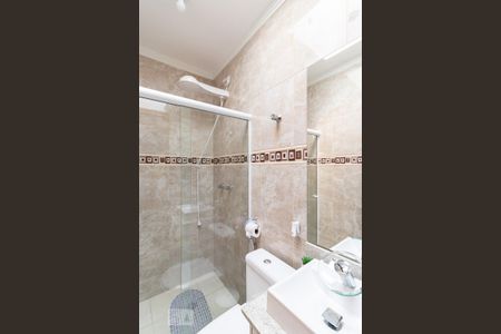 Banheiro da Suíte 1 de casa para alugar com 3 quartos, 170m² em Vila Nhocuné, São Paulo