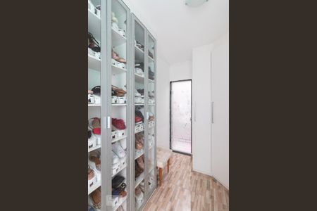 Casa para alugar com 170m², 3 quartos e 2 vagasSuíte 2
