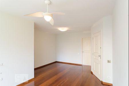 Sala de apartamento para alugar com 3 quartos, 94m² em Vila Clementino, São Paulo