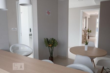 Apartamento para alugar com 41m², 2 quartos e sem vaga Apartamento para alugar com 41m², 2 quartos e sem vagaÁrea comum - Salão de festas