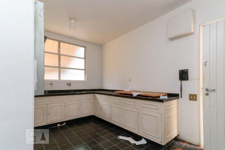 Casa à venda com 600m², 6 quartos e 6 vagasCozinha