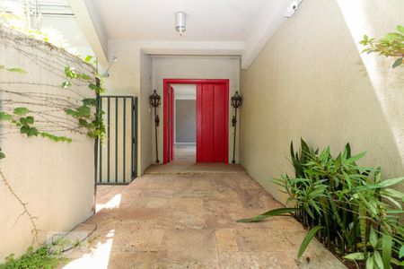 Casa à venda com 600m², 6 quartos e 6 vagasFachada