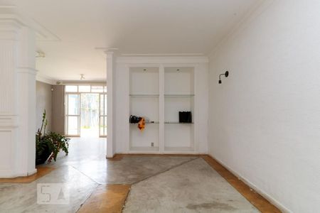 Casa à venda com 600m², 6 quartos e 6 vagasSala