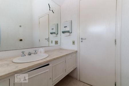 Casa à venda com 600m², 6 quartos e 6 vagasBanheiro