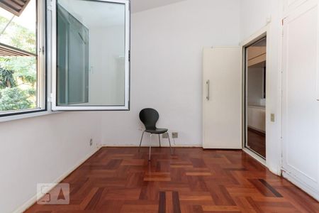 Casa à venda com 600m², 6 quartos e 6 vagasQuarto 3