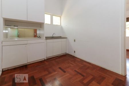 Casa à venda com 600m², 6 quartos e 6 vagasSuíte 2