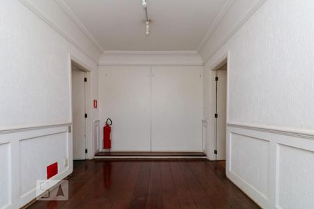 Casa à venda com 600m², 6 quartos e 6 vagasCopa