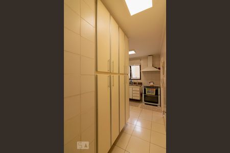 Apartamento à venda com 168m², 3 quartos e 2 vagasCozinha