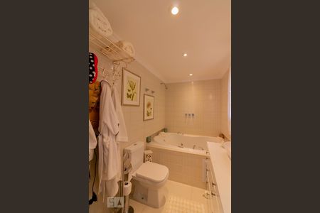 Apartamento à venda com 168m², 3 quartos e 2 vagasBanheiro Suíte