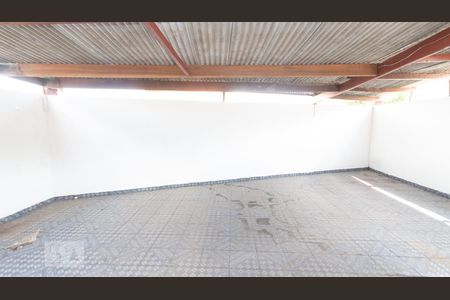 Casa à venda com 200m², 3 quartos e 4 vagasÁrea comum