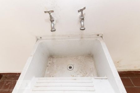 Casa à venda com 200m², 3 quartos e 4 vagasÁrea de Serviço e Garagem