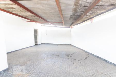 Casa à venda com 200m², 3 quartos e 4 vagasÁrea comum