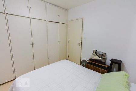 Apartamento à venda com 120m², 3 quartos e 2 vagas Apartamento à venda com 120m², 3 quartos e 2 vagasSuíte 1