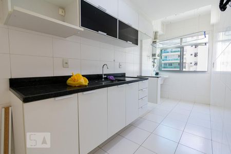 Apartamento à venda com 70m², 2 quartos e 1 vagaCozinha e Área de Serviço