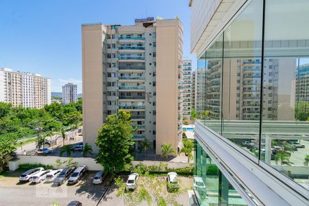 Apartamento à venda com 70m², 2 quartos e 1 vagaCozinha e Área de Serviço - Vista