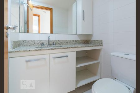 Apartamento à venda com 70m², 2 quartos e 1 vagaBanheiro Social