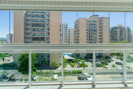 Varanda de apartamento à venda com 2 quartos, 70m² em Jacarepaguá, Rio de Janeiro