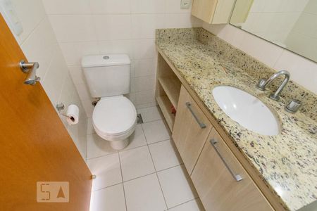 Apartamento à venda com 70m², 2 quartos e 1 vagaBanheiro da Suíte