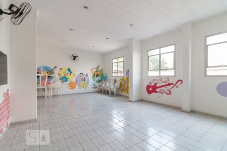 Apartamento para alugar com 60m², 2 quartos e 1 vagaÁrea comum