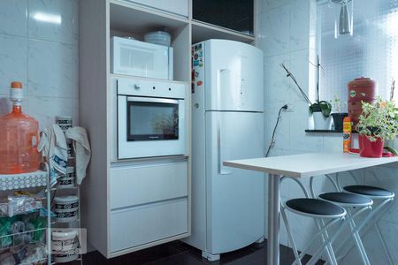 Apartamento à venda com 130m², 3 quartos e sem vagaCozinha