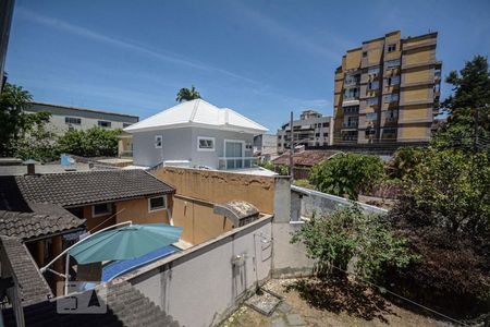 Casa à venda com 200m², 3 quartos e 1 vagaVista Varanda Quarto 1 e Quarto 2