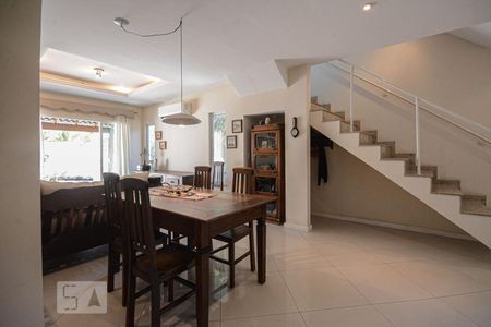 Sala de casa para alugar com 3 quartos, 200m² em Anil, Rio de Janeiro