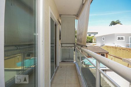 Casa à venda com 200m², 3 quartos e 1 vagaVaranda Quarto 1 e Quarto 2