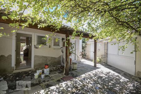 Casa à venda com 200m², 3 quartos e 1 vagaÁrea Externa - Porta Acesso Área de Serviço