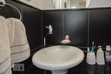 Casa à venda com 200m², 3 quartos e 1 vagaSala - Lavabo