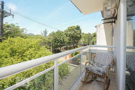 Casa à venda com 200m², 3 quartos e 1 vagaVaranda Suíte