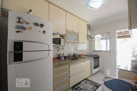 Casa à venda com 200m², 3 quartos e 1 vagaCozinha