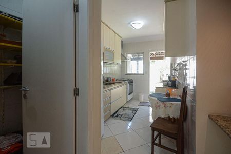 Casa à venda com 200m², 3 quartos e 1 vagaCozinha