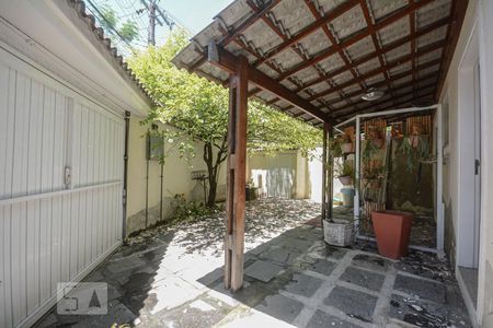 Casa à venda com 200m², 3 quartos e 1 vagaÁrea Externa