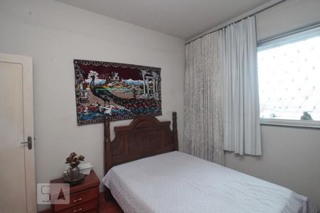 Quarto de casa à venda com 5 quartos, 270m² em Barroca, Belo Horizonte