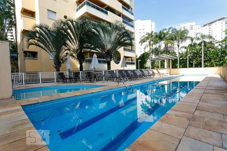 Apartamento à venda com 125m², 3 quartos e 3 vagasÁrea comum - Piscina