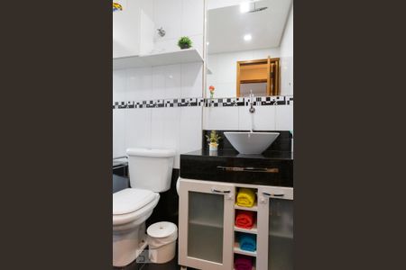 Banheiro de apartamento à venda com 2 quartos, 57m² em Campos Elíseos, São Paulo