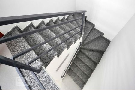 Studio para alugar com 15m², 1 quarto e sem vagaEscadas