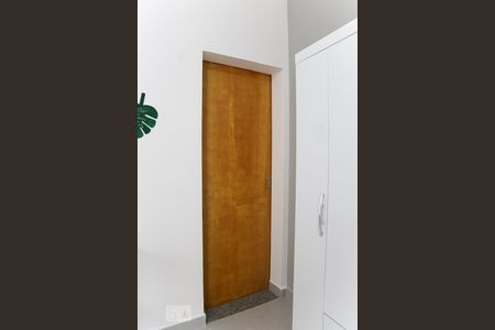 Kitnet - porta do banheiro de kitnet/studio para alugar com 1 quarto, 15m² em Butantã, São Paulo