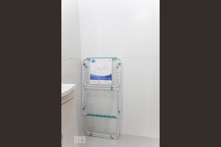 Banheiro - varal de chão de kitnet/studio para alugar com 1 quarto, 15m² em Butantã, São Paulo