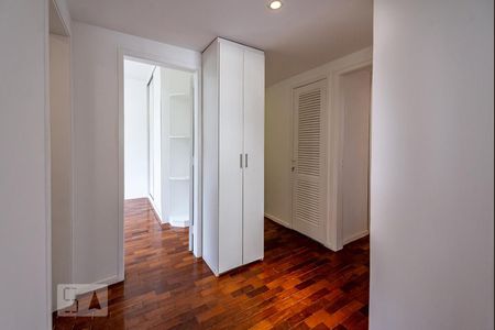 Apartamento à venda com 150m², 4 quartos e 2 vagasHall dos Quartos
