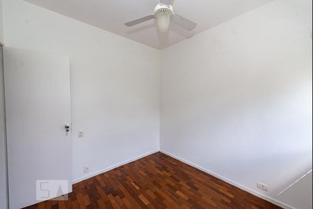 Apartamento à venda com 150m², 4 quartos e 2 vagasQuarto 2