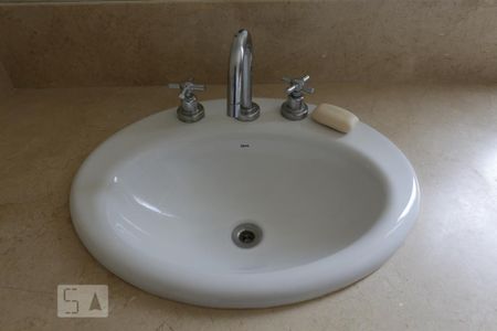 Apartamento para alugar com 110m², 3 quartos e 1 vaga Apartamento para alugar com 110m², 3 quartos e 1 vagaBanheiro