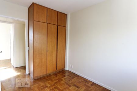 Apartamento para alugar com 110m², 3 quartos e 1 vaga Apartamento para alugar com 110m², 3 quartos e 1 vagaQuarto 01
