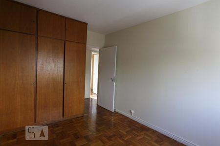 Apartamento para alugar com 110m², 3 quartos e 1 vaga Apartamento para alugar com 110m², 3 quartos e 1 vagaQuarto 02