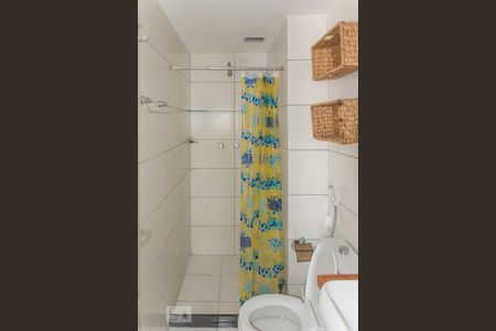 Apartamento à venda com 69m², 2 quartos e 1 vagaBanheiro Social