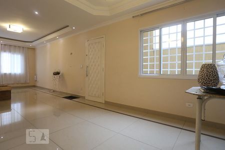 Sala de casa para alugar com 3 quartos, 224m² em Vila Osasco, Osasco