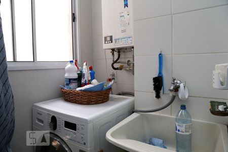 Apartamento para alugar com 60m², 3 quartos e 1 vagaÁrea de Serviço