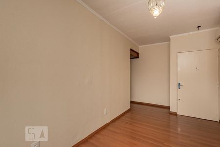 Sala de apartamento para alugar com 3 quartos, 72m² em Jardim Itu-sabará, Porto Alegre